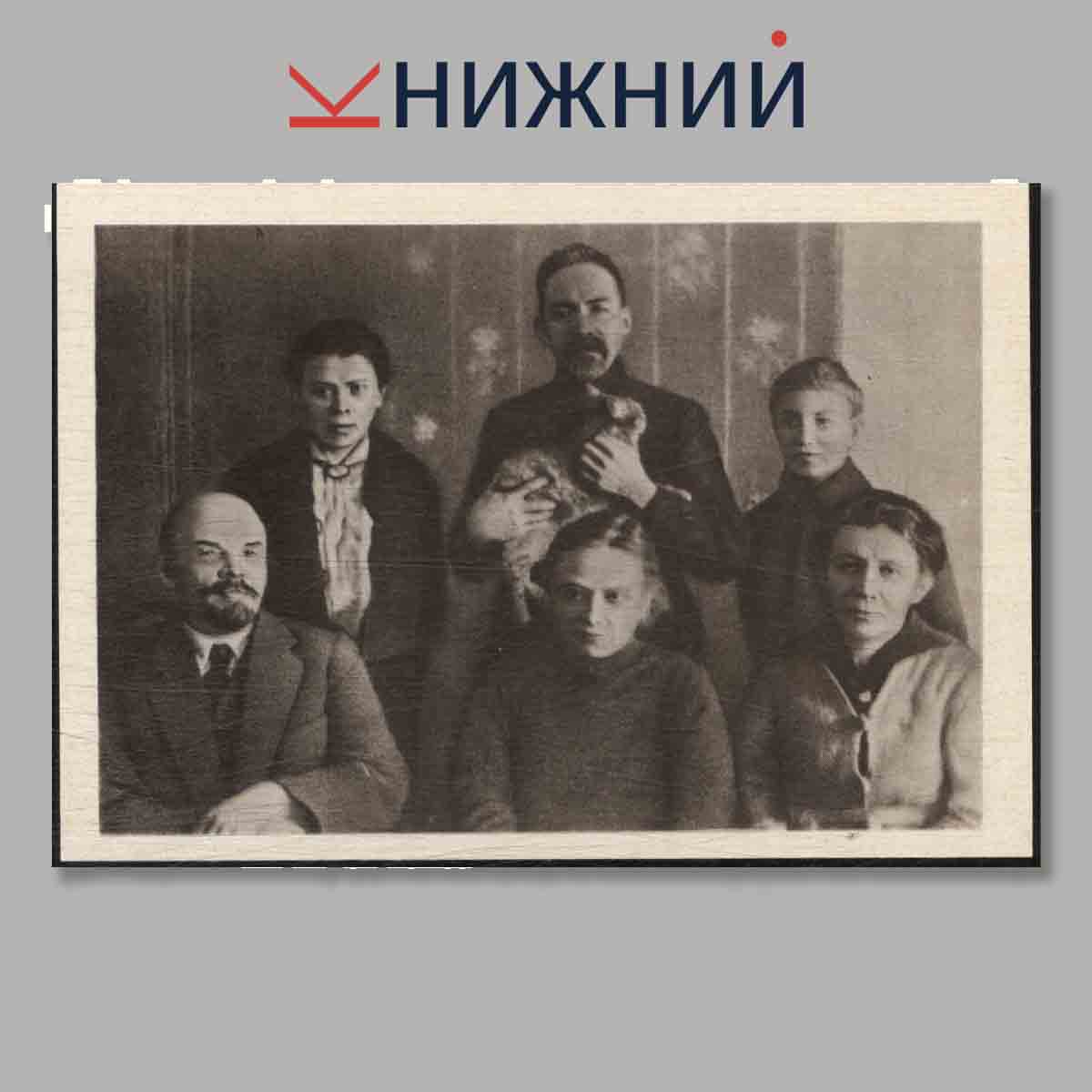 Набор открыток. Ленин в Кремле.